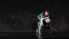 &Scaron;okio teatras &bdquo;Aura&ldquo;: ten, kur du &ndash; trečiam vietos nėra. Nebent tai būtų &scaron;okis