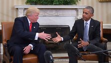Donaldas Trumpas ir Barackas Obama Baltuosiuose Rūmuose