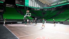 Atnaujinta OAKA arena