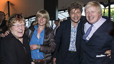 Charlotte Johnson Wahl, sesuo Rachel Johnson, brolis Leo Johnsonas ir Borisas Johnsonas