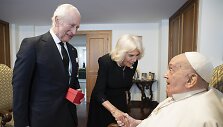 Popiežius su britų karaliumi ir karaliene / VATICAN MEDIA/IPA/SIPA / VATICAN MEDIA/IPA/SIPA