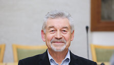 Konservatorių Priežiūros komitetas ai&scaron;kinasi Juozo Pundziaus turtų kilmę