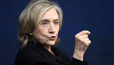 Hillary Clinton / IMAGO/Dwi Anoraganingrum / IMAGO/Panama Pictures