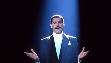 Freddie Mercury (1986 m.)
