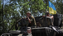 Ukrainos kariai netoli fronto linijos