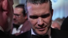 P. Hegsethas / ANDREW HARNIK / Getty Images via AFP
