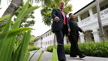 Kim Jong Unas ir Donaldas Trumpas