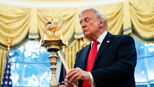 Donaldas Trumpas / Allison Robbert - Pool via CNP / picture alliance / Consolidated News Photos