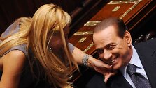 Silvio Berlusconi su &bdquo;kamikadze&ldquo; pasiskelbusia Italijos ministre Michaela Biancofiore