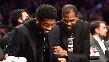 Kyrie Irvingas ir Kevinas Durantas