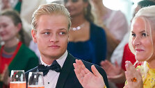 Norvegijos princesė Mette-Marit ir jos sūnus Marius Borgas Hoiby / LISE ASERUD / AFP