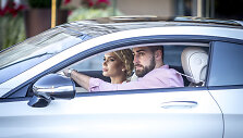 Eglė Valančiūnienė ir Jonas Valančiūnas prie &bdquo;Brabus B63 Coupe&ldquo; vairo