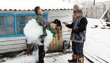 Tuvos regiono &scaron;amanai atlieka ritualines apeigas ir egzorcizmus