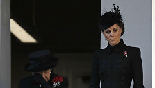 Britanijos karalienė Elizabeth II ir Kate Middleton