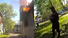 Policininkas sugavo per langą i&scaron;mestą kūdikį