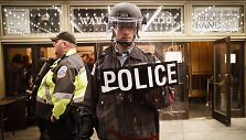 Prezidento Trumpo inauguracijos i&scaron;vakarėse Niujorke į gatves i&scaron;ėjo &scaron;imtai protestuotojų