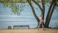Sutvarkytas Kauno marių paplūdimys