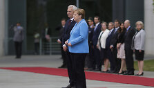 A.Merkel ėmė nevalingai drebėti&nbsp;skambant nacionaliniams himnams per Suomijos premjero&nbsp;Antti Rinne&nbsp;priėmimą