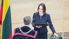 Prisiekė nauja Seimo narė &scaron;achmatininkė V.Čmilytė-Nielsen