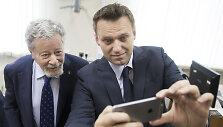 A.Navalnas ir A.Usmanovo advokatas G.Padva