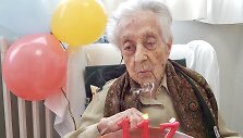 Maria Branyas Morera &scaron;venčia 117-ąjį gimtadienį
