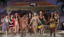 &bdquo;Tommy Hilfiger&ldquo; 2016 m. pavasario kolekcijos pristatymo momentas