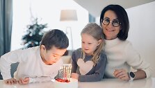 &Scaron;arūnė su dukra Ieva ir sūnumi Augustinu