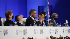 Glazge vykusios JT klimato konferencijos COP26 delegatai i&scaron; beveik 200 pasaulio valstybių vėlai &scaron;e&scaron;tadienį pasiekė naują pasaulinį susitarimą