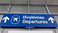 Vilniaus oro uosto i&scaron;vykimo salėje atidengta nauja instaliacija