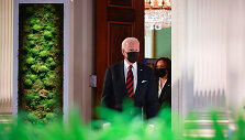 J.Bidenas atidarė vir&scaron;ūnių susitikimą klimato klausimais