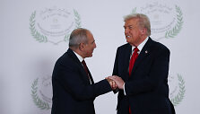 Donaldas Trumpas, Nikolas Pa&scaron;inianas