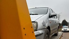 Rūdaičiuose neblaivūs vyrai trečiadienio rytą bandė nusipirkti dar degtinės. Tačiau tik i&scaron;važiavę i&scaron; parduotuvės kiemo buvo sustabdyti. Automobilis &bdquo;Nissan&ldquo; atimtas.