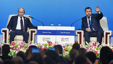 Vladimiras Putinas ir Olegas Deripaska