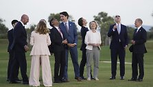 Christopher Furlong / AP