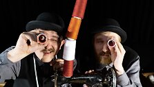 Klaipėdos lėlių teatro premjerinis spektaklis &bdquo;Istorijos i&scaron; FLUXUS dėžutės&ldquo;