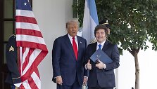 Donaldas Trumpas ir Javieras Milei / Mehmet Eser / ZUMAPRESS.com