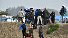 Ruo&scaron;iamasi evakuoti migrantų neteisėtą stovyklą &scaron;iauriniame Kalė uostamiestyje