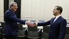 Viačeslavas Gaizeris (kairėje) su Dmitrijumi Medvedevu