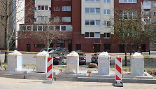 Pirmoji aik&scaron;telė su naujos kartos požeminiais konteineriais