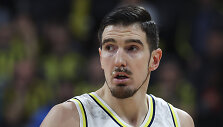 Nando De Colo