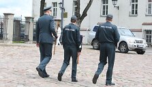 Tel&scaron;iai palydi žuvusį pareigūną Liudą &Scaron;imkų į paskutinę kelionę