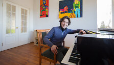 Pianistas ir tapytojas Viktoras Pauk&scaron;telis