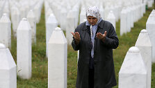 Memorialinis laukas prie Srebrenicos.