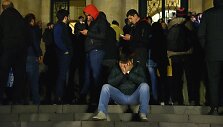 Armėnų protestuotojai prie parlamento