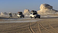 Egipto pajėgų atakuota automobilių kolona