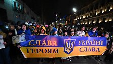 Sakartvele tūkstančiai žmonių rei&scaron;kė solidarumą su Ukraina ir paramą narystei ES