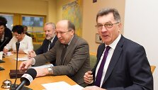 Algirdas Butkevičius dalyvauja TS-LKD frakcijos posėdyje