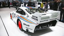 &bdquo;Porsche&ldquo; automobilių stendas Frankfurto automobilių parodoje