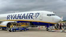&bdquo;Ryanair&ldquo; lėktuvas Londono Stanstedo oro uoste (asociatyvi nuotr.)