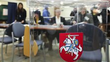 Prezidentė Dalia Grybauskaitė i&scaron; anksto balsuoja savivaldybių tarybų rinkimuose 